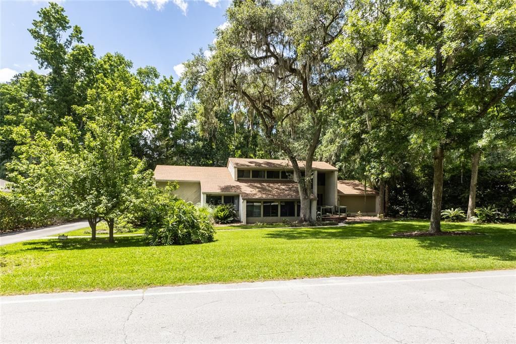 Active With Contract: $499,900 (3 beds, 2 baths, 2814 Square Feet)