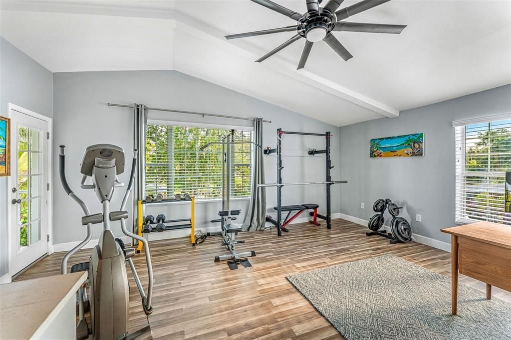 Active With Contract: $899,000 (4 beds, 3 baths, 2261 Square Feet)