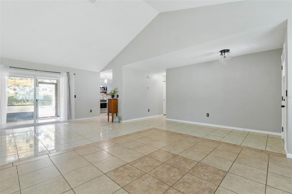 For Sale: $360,000 (4 beds, 2 baths, 2163 Square Feet)