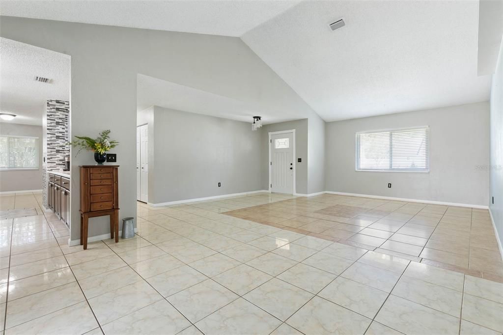 For Sale: $360,000 (4 beds, 2 baths, 2163 Square Feet)