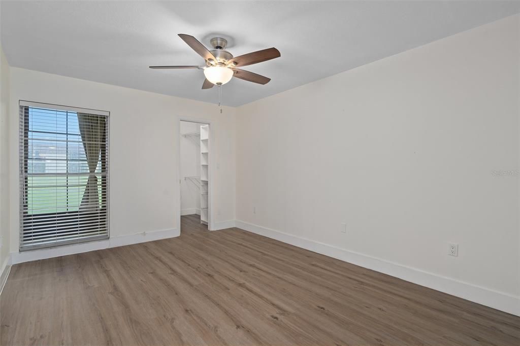 For Sale: $130,000 (1 beds, 1 baths, 708 Square Feet)