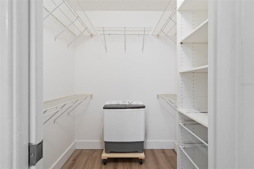 Bedroom Walk in Closet