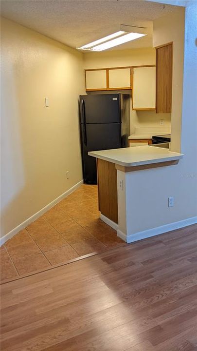 For Rent: $1,300 (1 beds, 1 baths, 675 Square Feet)