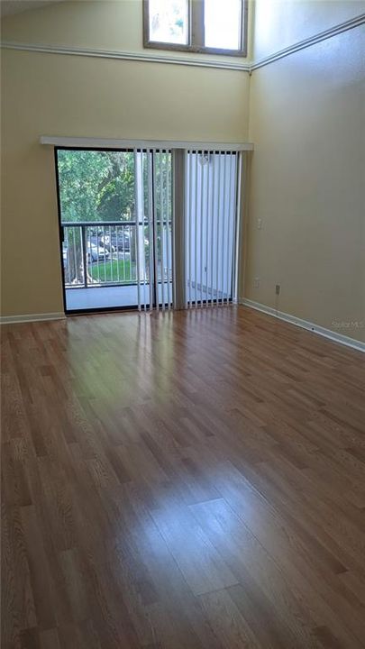 For Rent: $1,300 (1 beds, 1 baths, 675 Square Feet)