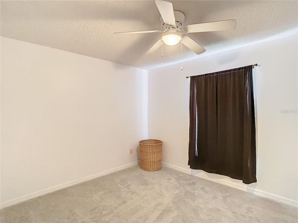 Active With Contract: $315,000 (3 beds, 2 baths, 1435 Square Feet)