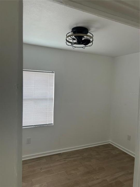 For Rent: $1,200 (1 beds, 1 baths, 650 Square Feet)