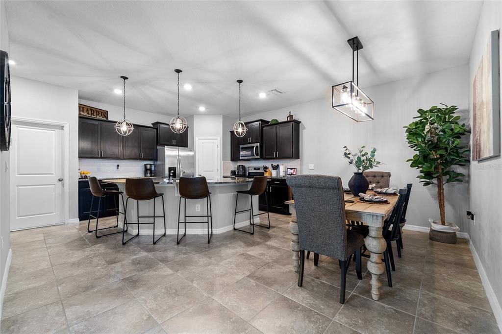 Active With Contract: $2,400 (3 beds, 2 baths, 1587 Square Feet)