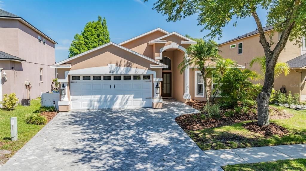 Recently Sold: $438,000 (4 beds, 3 baths, 1898 Square Feet)