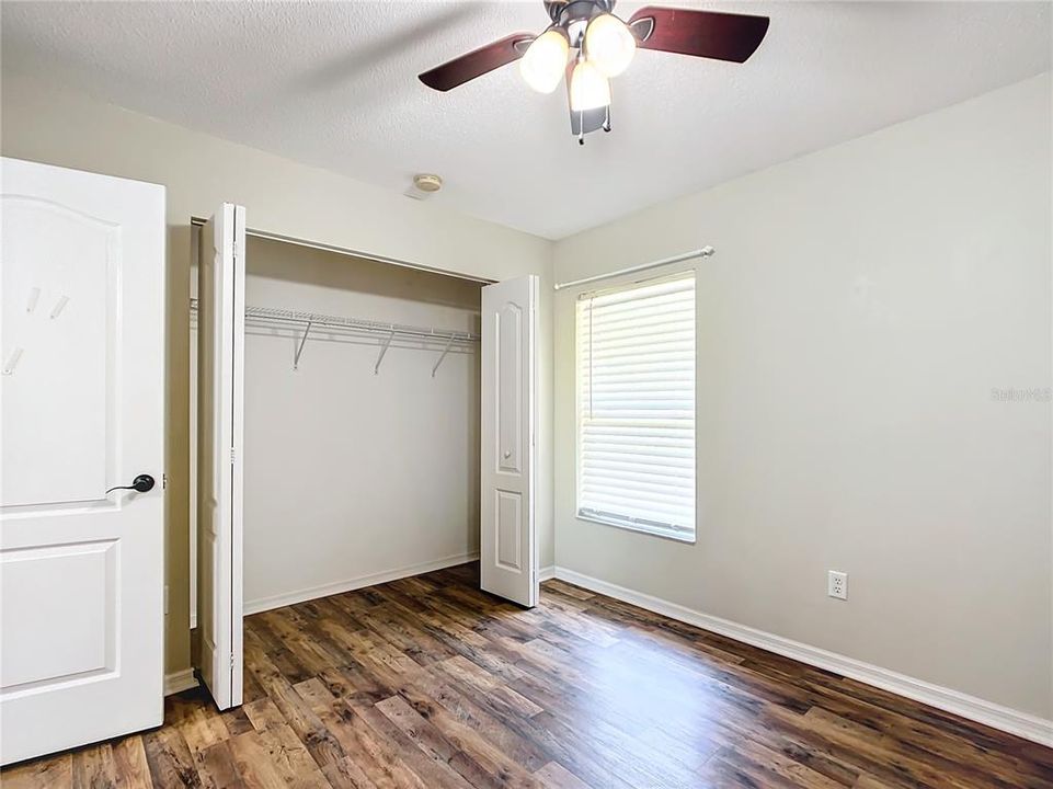 Active With Contract: $259,900 (3 beds, 2 baths, 1296 Square Feet)