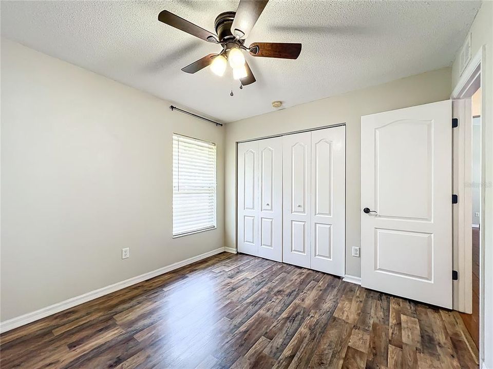 Active With Contract: $259,900 (3 beds, 2 baths, 1296 Square Feet)