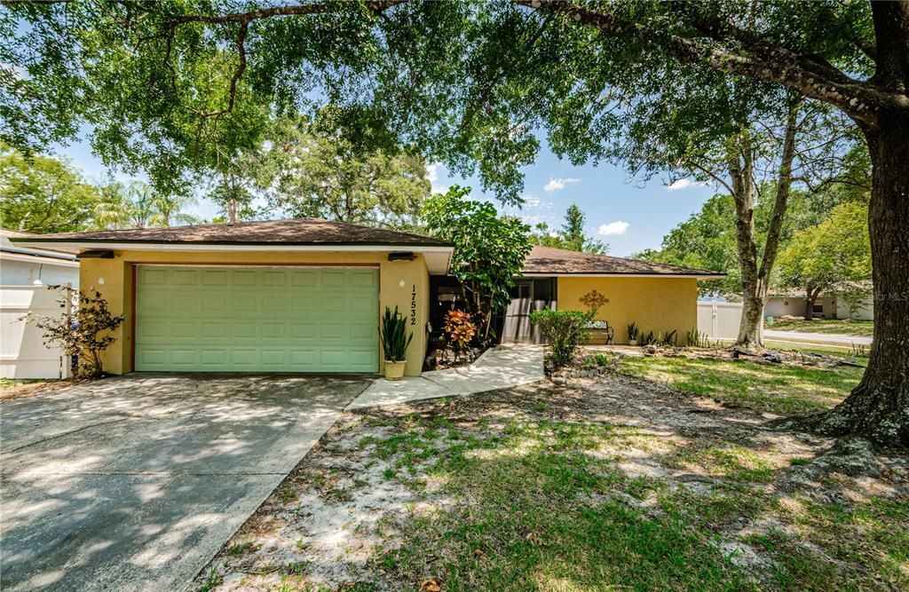 Active With Contract: $360,000 (3 beds, 2 baths, 1489 Square Feet)