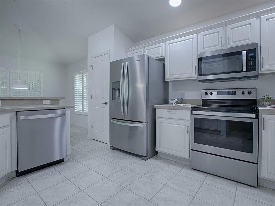 Fresh white kitchen