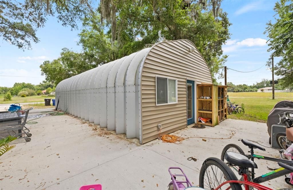 For Sale: $210,000 (3 beds, 2 baths, 845 Square Feet)