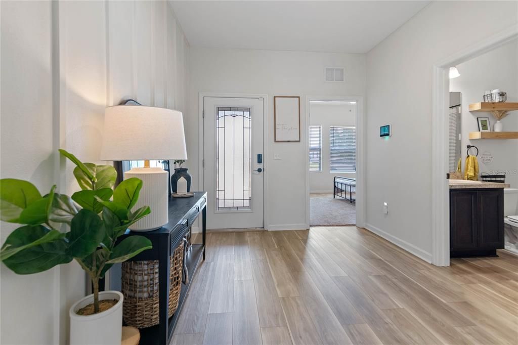 Active With Contract: $375,000 (4 beds, 2 baths, 1929 Square Feet)