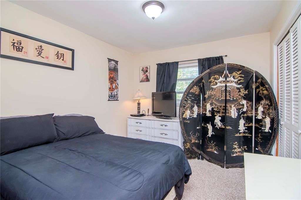 Active With Contract: $359,000 (3 beds, 2 baths, 1762 Square Feet)