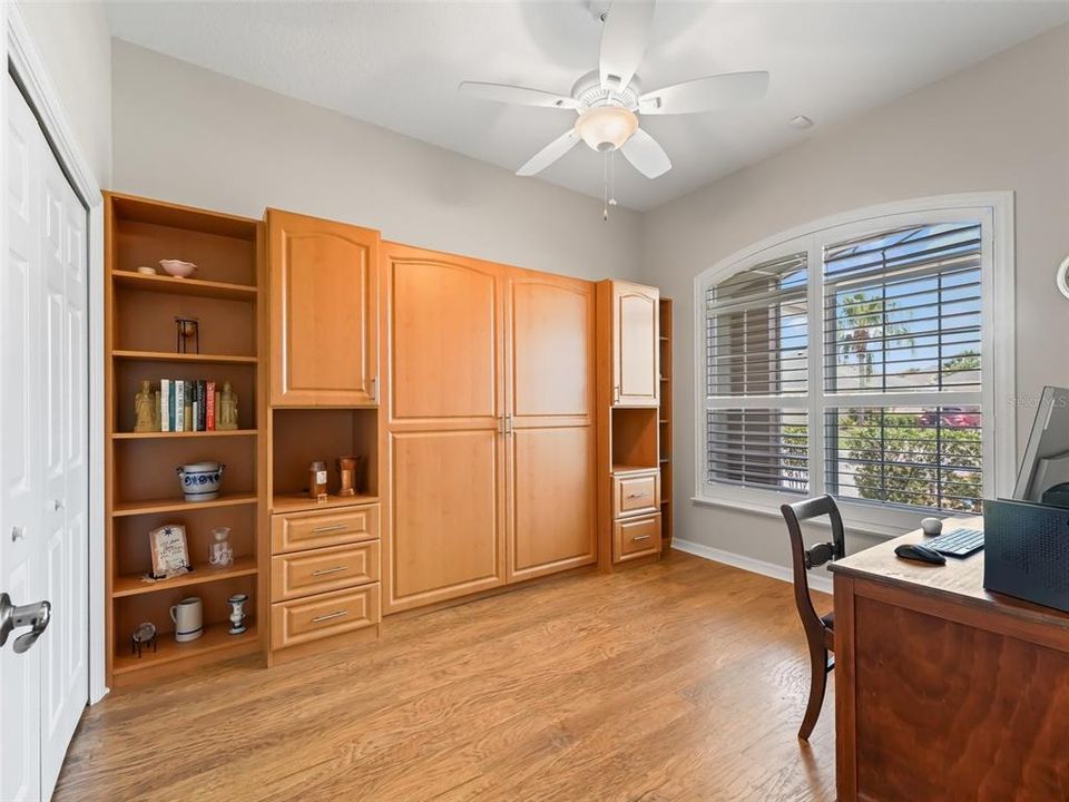 2nd bedroom Murphy Bed