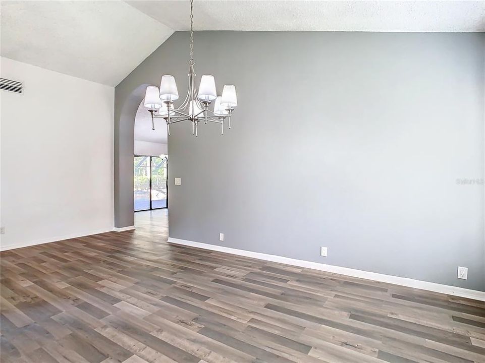 For Sale: $550,000 (3 beds, 2 baths, 2044 Square Feet)