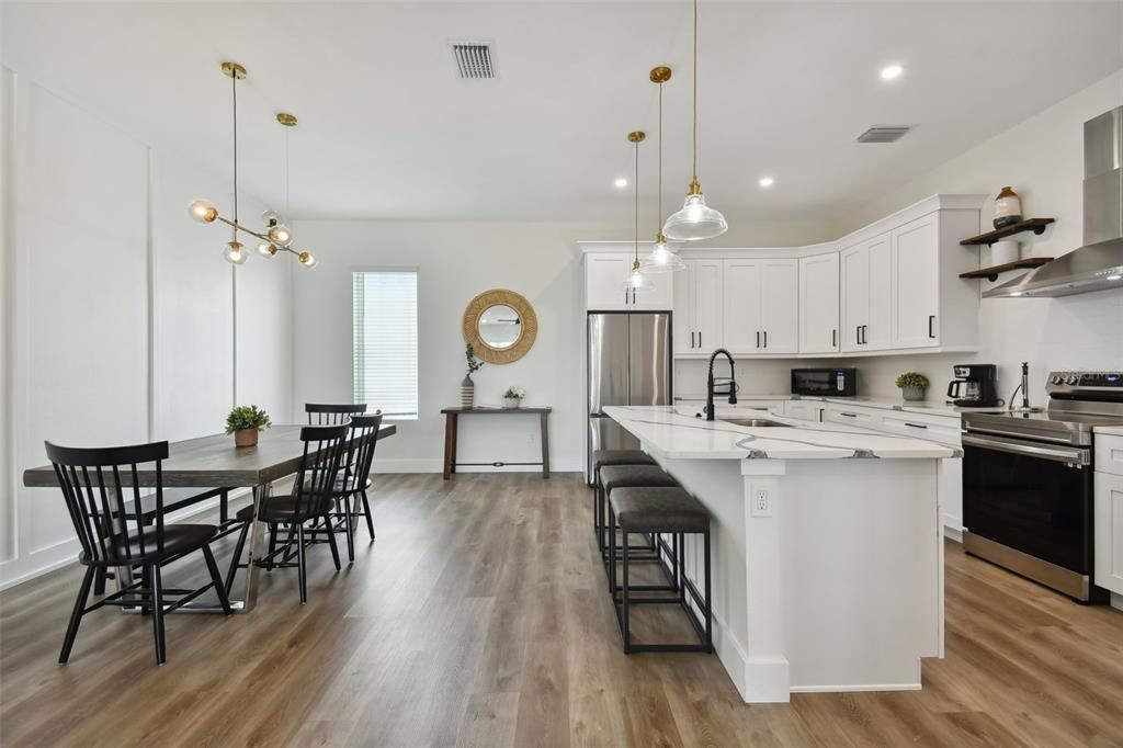 Active With Contract: $4,200 (3 beds, 3 baths, 2264 Square Feet)