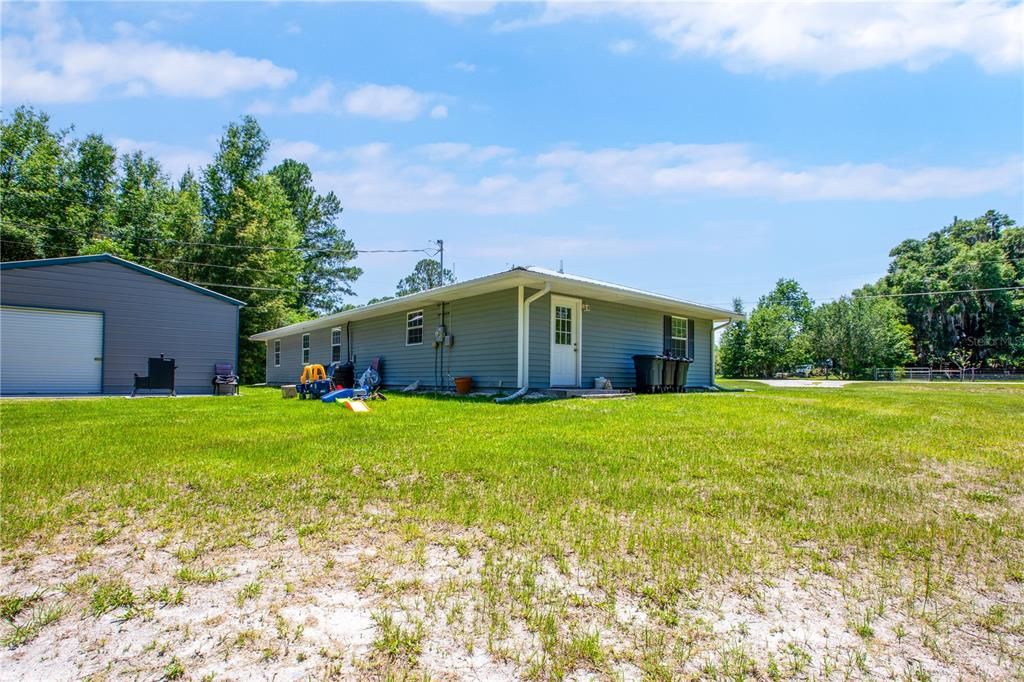 Active With Contract: $325,000 (4 beds, 2 baths, 1864 Square Feet)