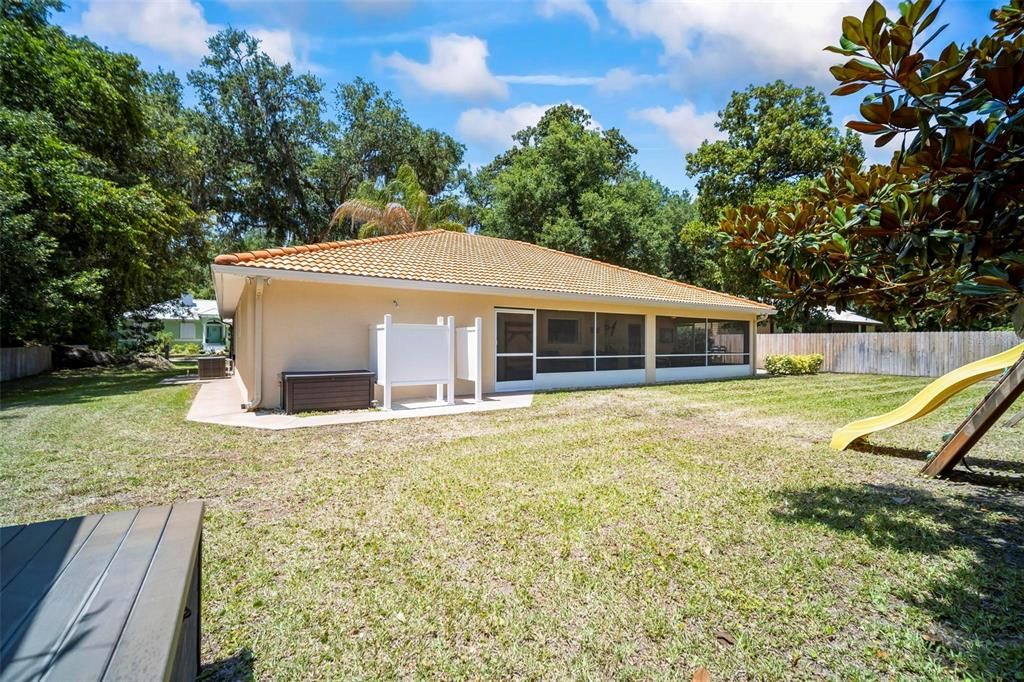 For Sale: $694,000 (3 beds, 2 baths, 1826 Square Feet)