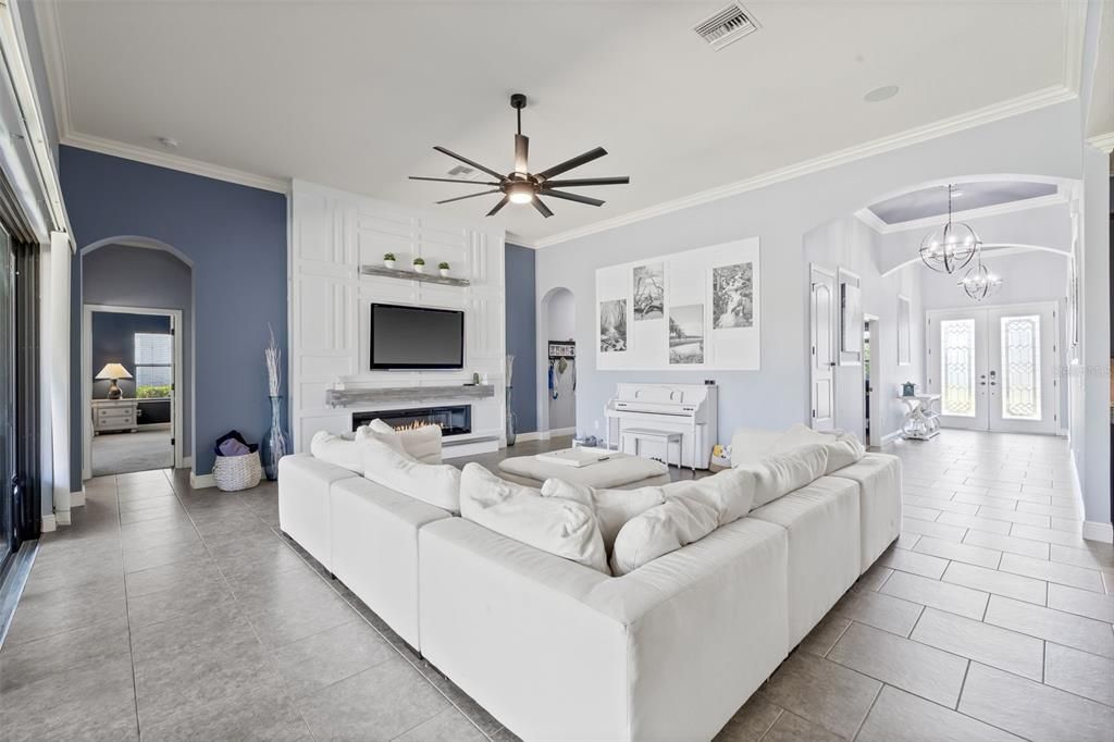 Active With Contract: $875,000 (4 beds, 3 baths, 3153 Square Feet)