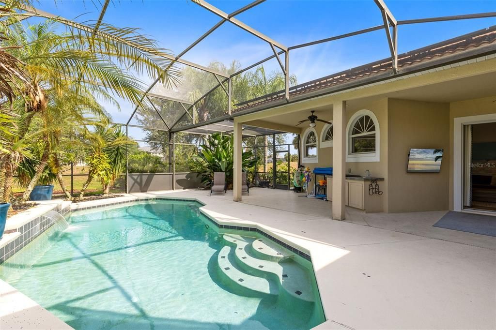 Active With Contract: $799,000 (4 beds, 3 baths, 3182 Square Feet)
