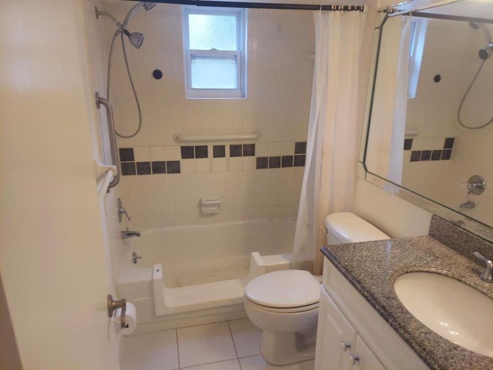 For Rent: $1,600 (1 beds, 1 baths, 780 Square Feet)