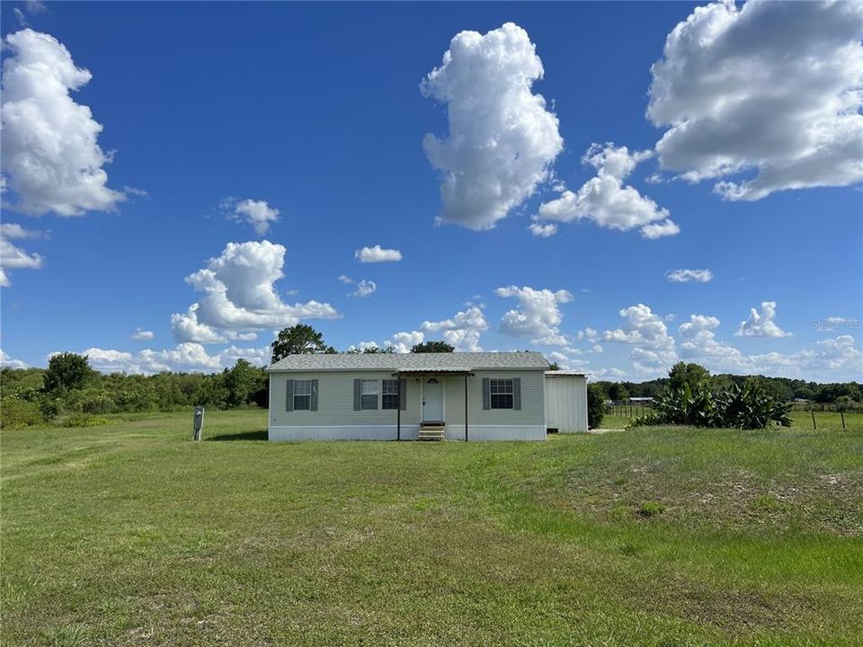 For Sale: $475,000 (3 beds, 2 baths, 1080 Square Feet)