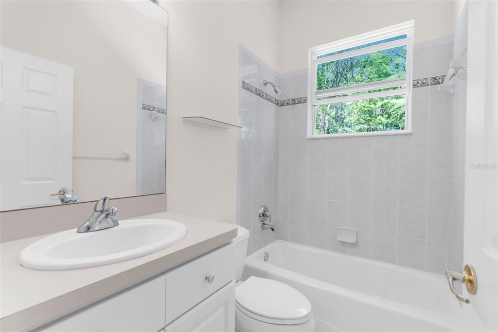 For Sale: $369,000 (2 beds, 2 baths, 1844 Square Feet)