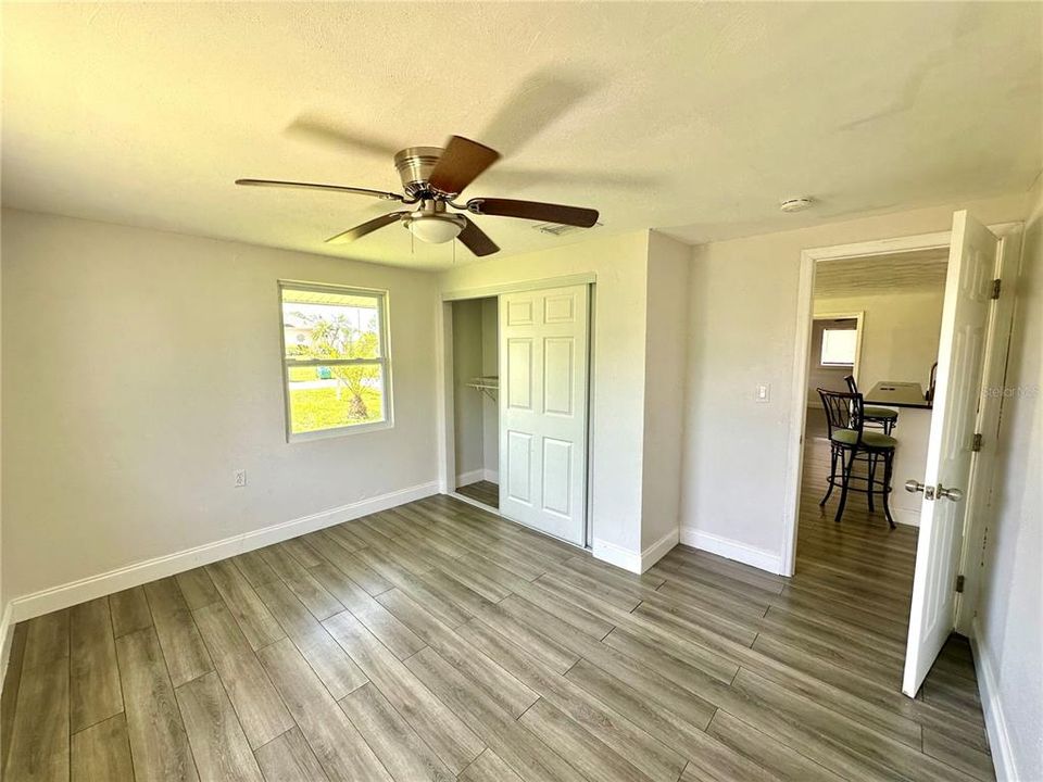 For Sale: $249,000 (4 beds, 2 baths, 1494 Square Feet)