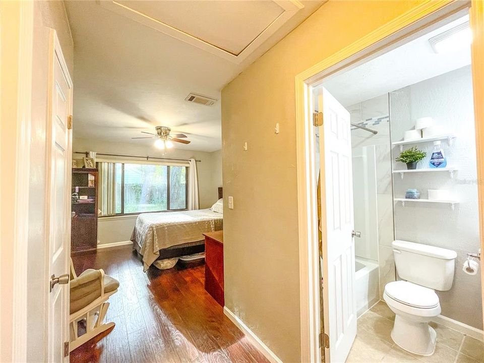 最近租的: $1,650 (2 贝兹, 2 浴室, 1097 平方英尺)