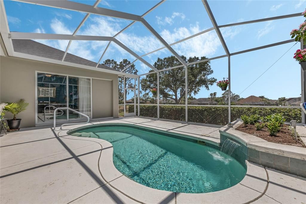 Great pool area overlooking golf course