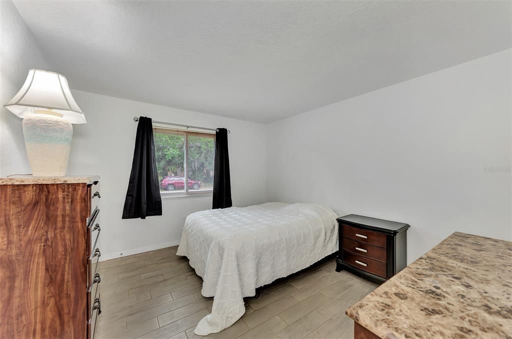 For Sale: $259,800 (2 beds, 2 baths, 1030 Square Feet)