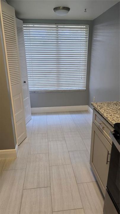 Active With Contract: $1,600 (2 beds, 2 baths, 1024 Square Feet)