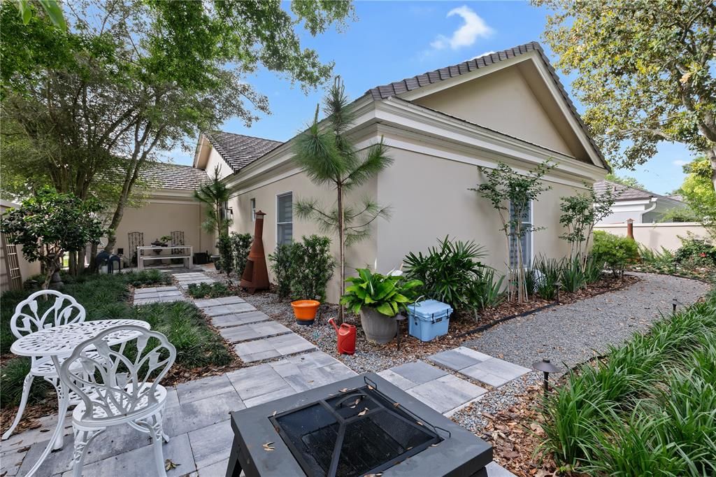 Recently Sold: $1,100,000 (3 beds, 2 baths, 2216 Square Feet)