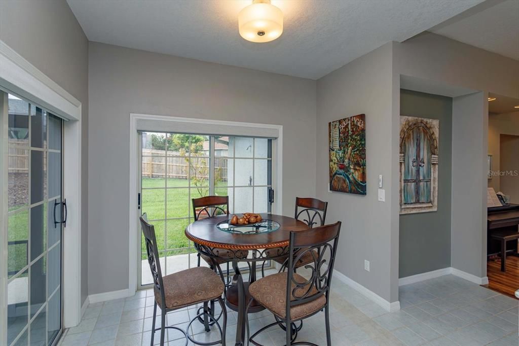 Active With Contract: $485,000 (3 beds, 2 baths, 2262 Square Feet)