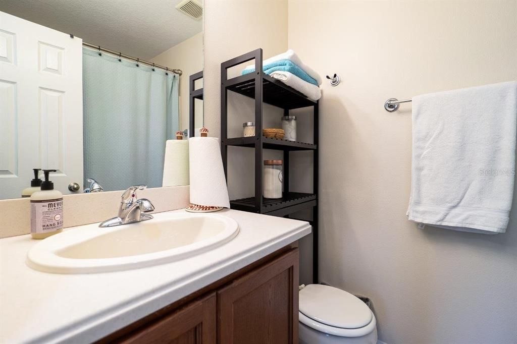 Active With Contract: $2,000 (2 beds, 2 baths, 1092 Square Feet)