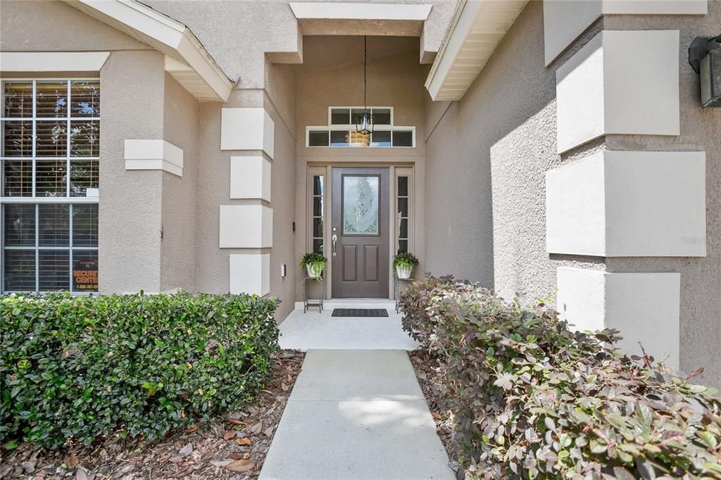 Active With Contract: $349,900 (3 beds, 2 baths, 1841 Square Feet)