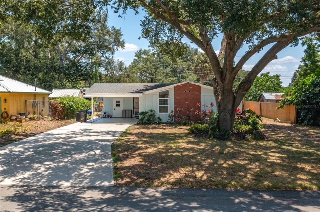 Active With Contract: $248,000 (3 beds, 2 baths, 1120 Square Feet)