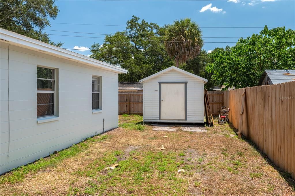 Active With Contract: $248,000 (3 beds, 2 baths, 1120 Square Feet)