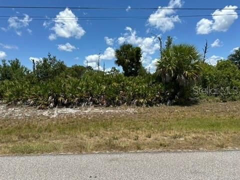 En Venta: $24,900 (0.17 acres)