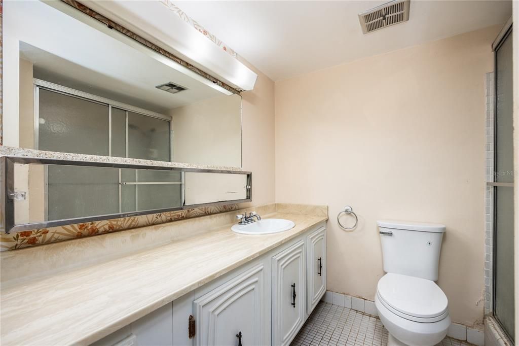 For Sale: $120,000 (3 beds, 2 baths, 1252 Square Feet)