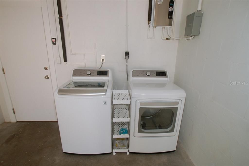 Washer - Dryer