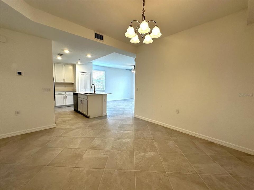 For Rent: $2,395 (3 beds, 2 baths, 1301 Square Feet)