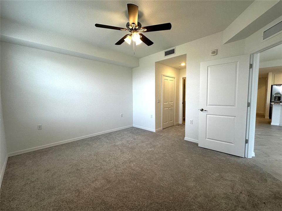 For Rent: $2,295 (3 beds, 2 baths, 1301 Square Feet)