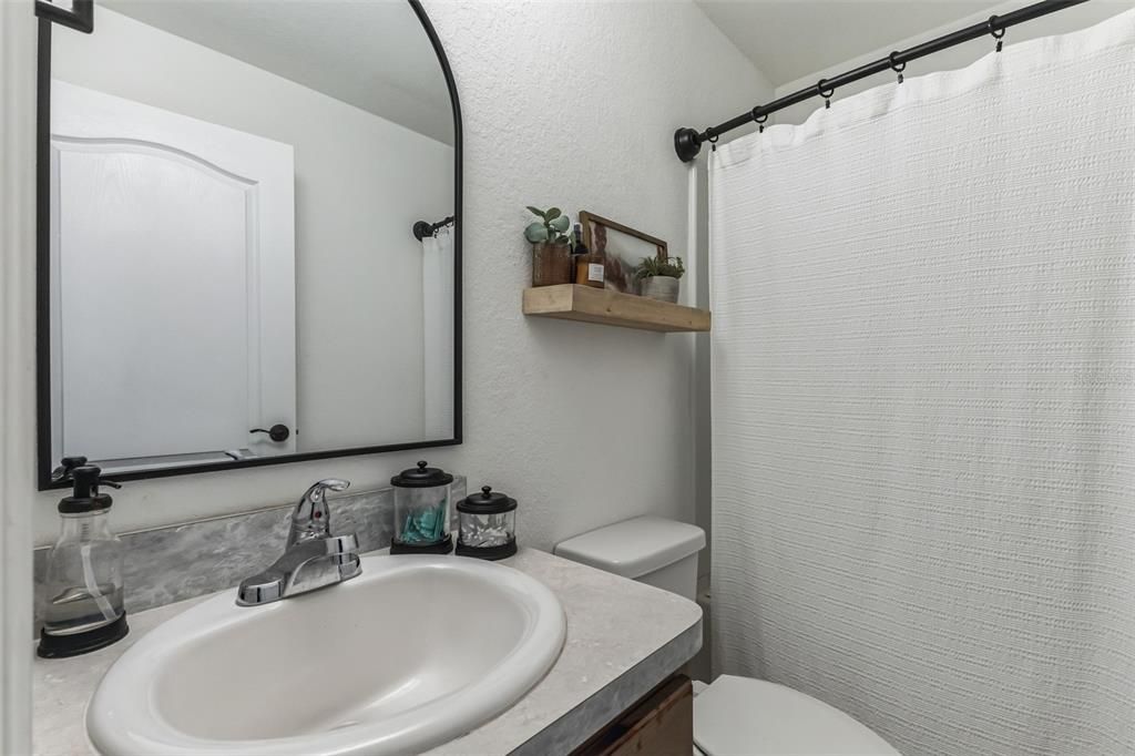 Active With Contract: $347,500 (3 beds, 2 baths, 1740 Square Feet)