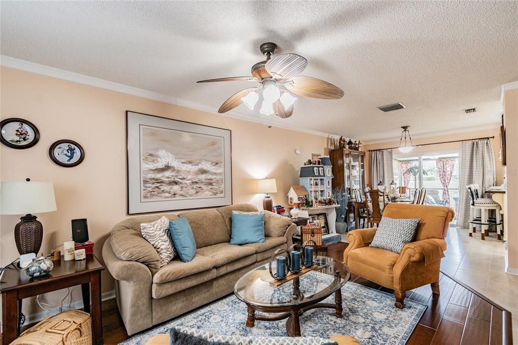 Active With Contract: $379,900 (3 beds, 2 baths, 1680 Square Feet)