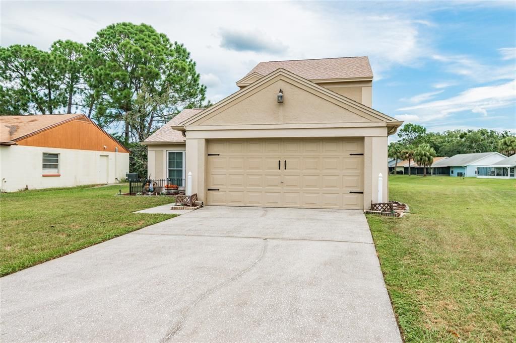 Active With Contract: $379,900 (3 beds, 2 baths, 1680 Square Feet)