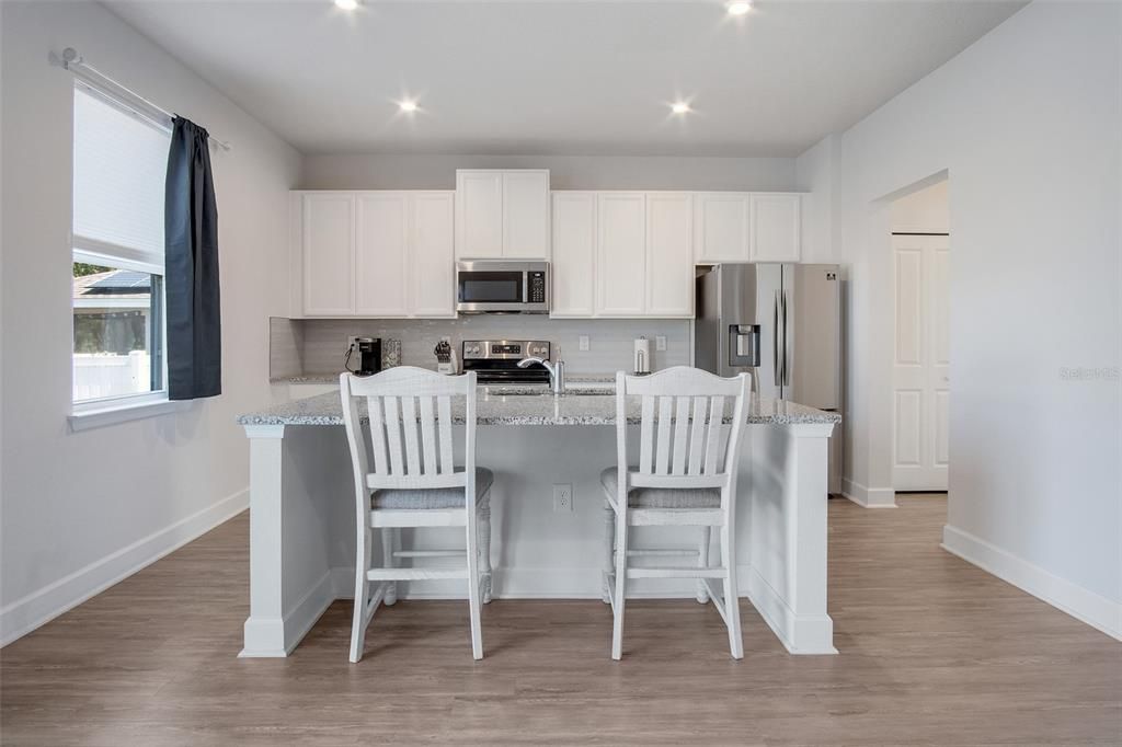 Active With Contract: $415,000 (3 beds, 2 baths, 2406 Square Feet)