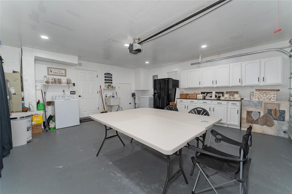 For Sale: $560,000 (3 beds, 2 baths, 1794 Square Feet)
